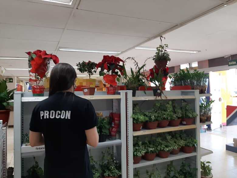 Já nos mercados, a maior variação foi de 166,85% no preço da calandiva (média)