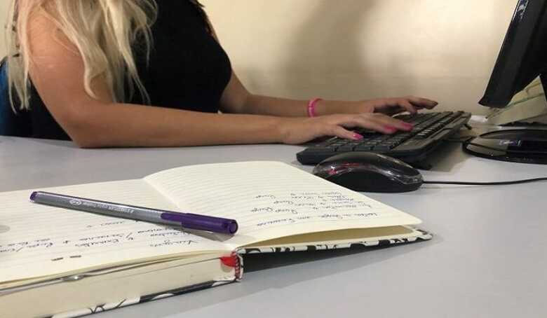 Cada um possui carga hor&aacute;ria de 60 horas/aula e o curso pode ser acessado de acordo com a disponibilidade do aluno