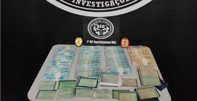 O propriet&aacute;rio foi preso em flagrante pelos crimes de recepta&ccedil;&atilde;o qualificada e adultera&ccedil;&atilde;o de sinais identificadores de ve&iacute;culos.