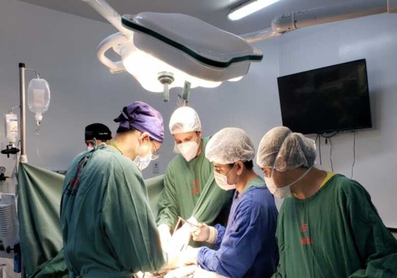 Rins foram encaminhados para São Paulo e córneas estão no Banco de Olhos do hospital