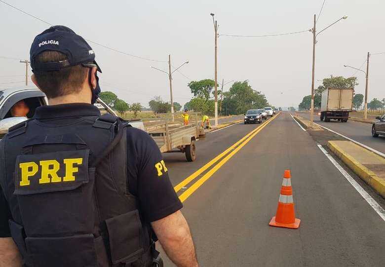 Opera&ccedil;&atilde;o Finados termina com 10 presos nas rodovias federais de MS