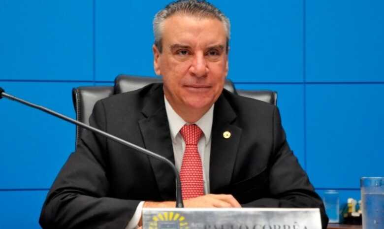 Presidente da Assembleia, deputado Paulo Corrêa