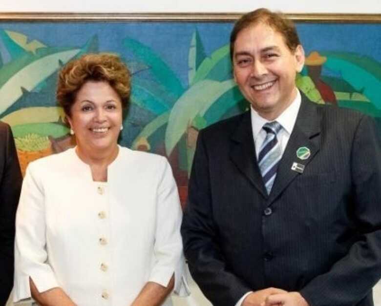 A ex-presidente Dilma Rousseff e o prefeito Alcides Bernal