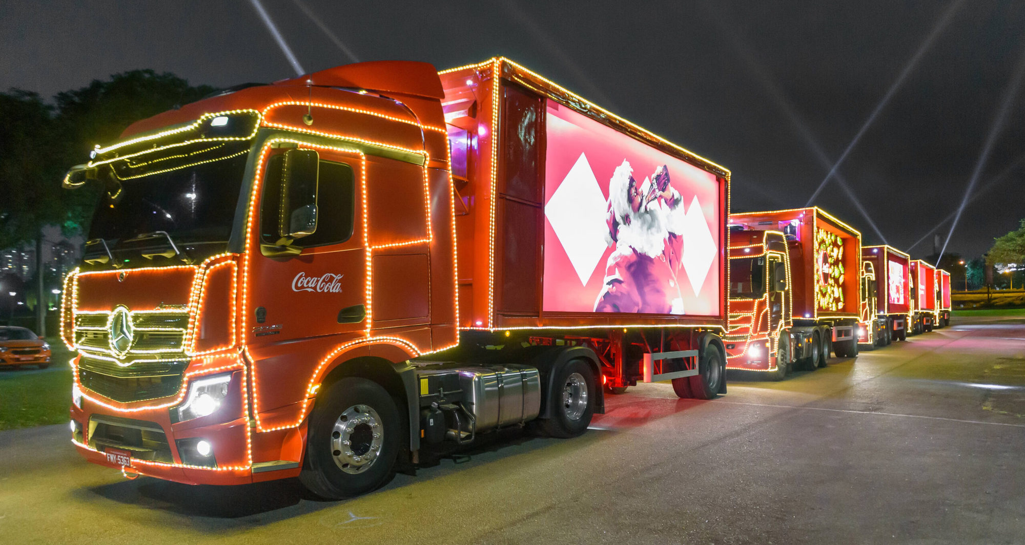 Caminhão de Natal Coca Cola com luz : : Brinquedos e