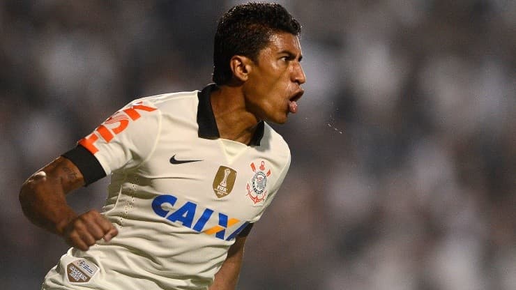 Paulinho brilha e se isola na artilharia do Corinthians em 2022