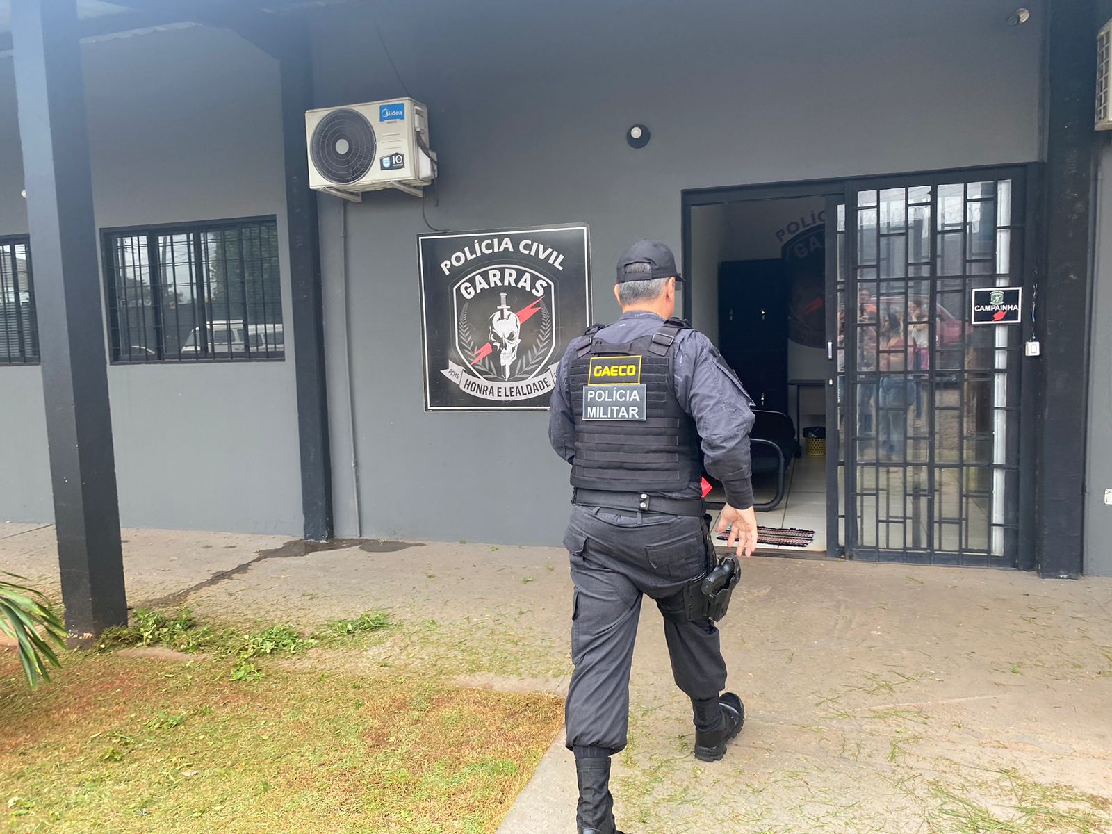 Garras encontra máquinas do jogo do bicho em casa no Monte Castelo